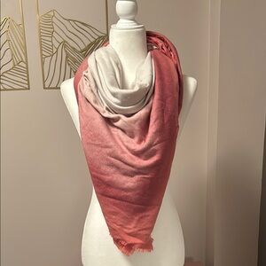 Elegant Ombre Scarf in Pink and Beige